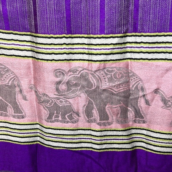 Pashmina Shawl Wrap Scarf Womens Purple Pink Gray w/ Elephant Print fringed ends - Picture 3 of 11
